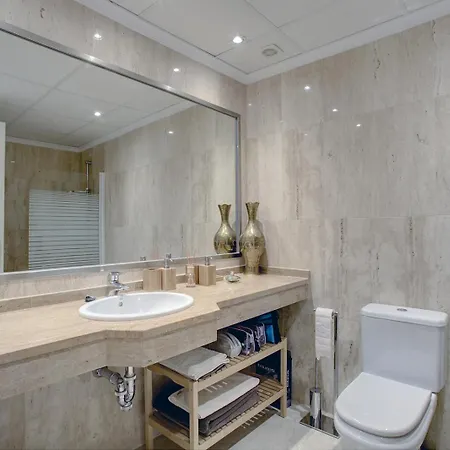 아파트 Charming Ground Floor In Elviria