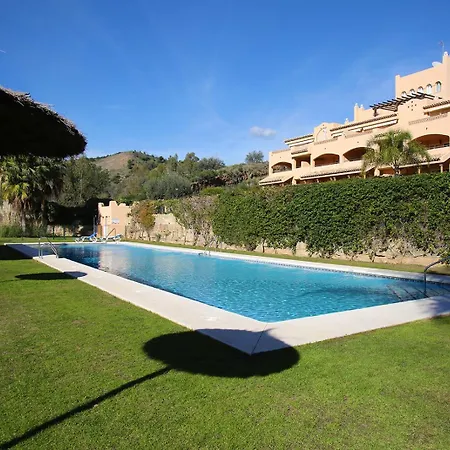 Charming Ground Floor In Elviria Apartment Marbella