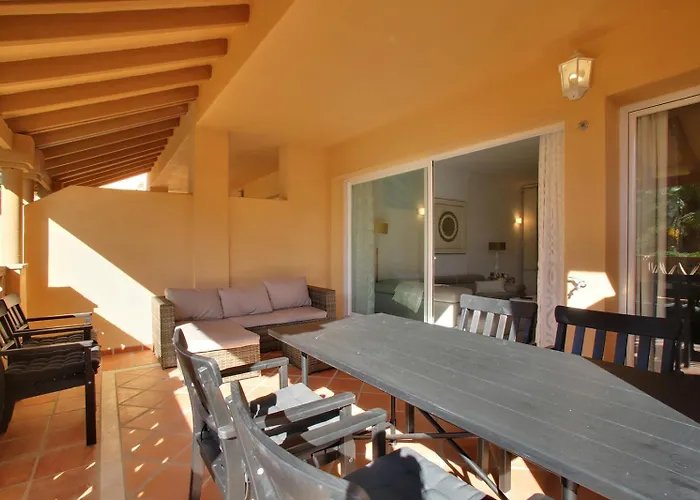 Charming Ground Floor In Elviria شقة *