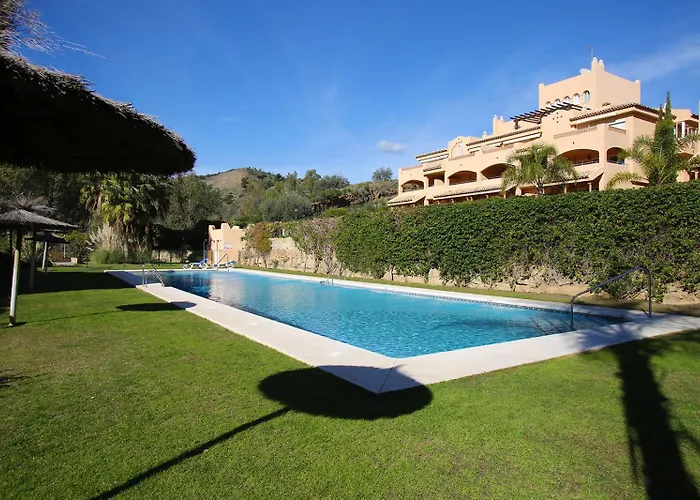 Charming Ground Floor In Elviria شقة ماربيا
