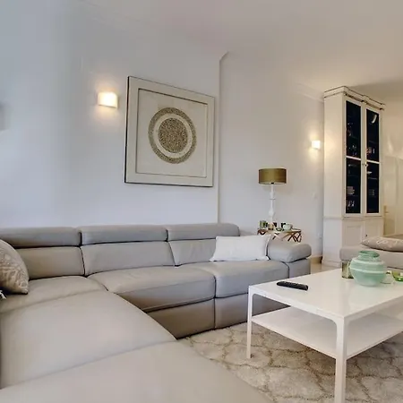Charming Ground Floor In Elviria